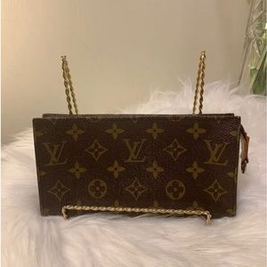 ❌SOLD❌Bucket GM pouch 20